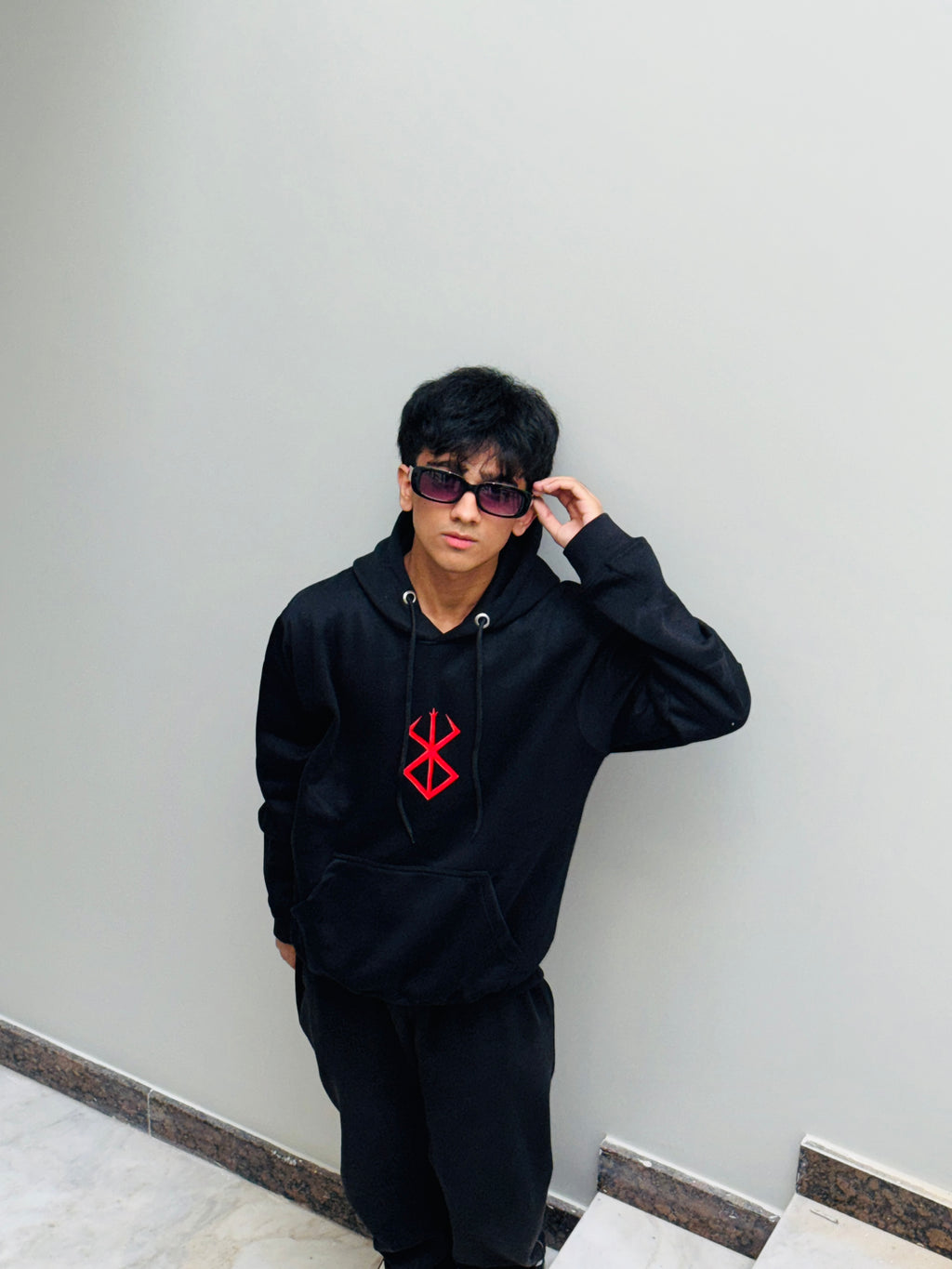 BESERK BLACK HOODIE